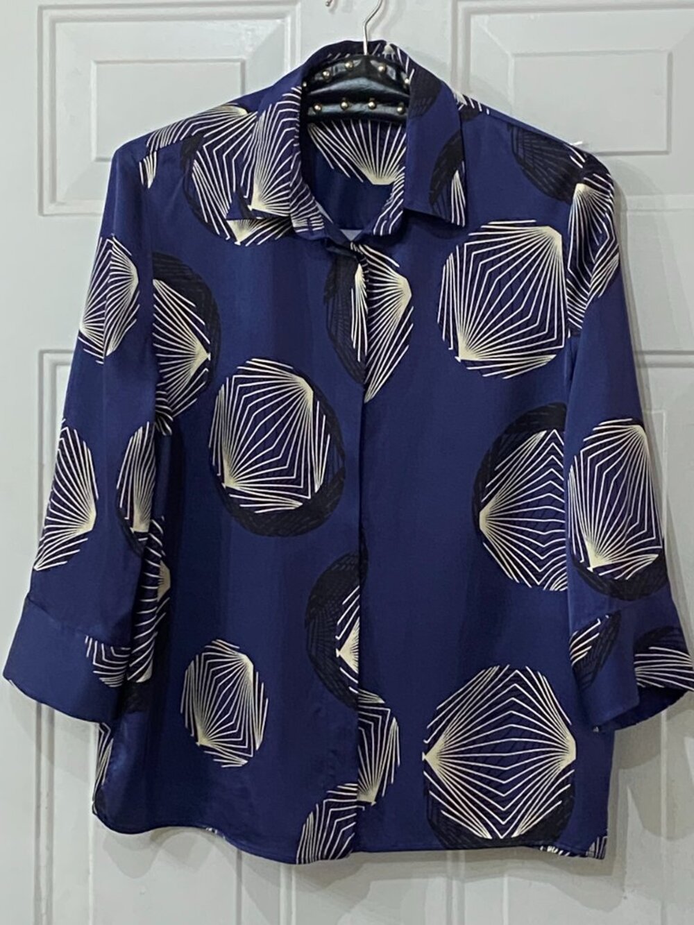 ZARA Women's Sz M Blouse Button Up Shirt 3/4 Sleeve Navy Blue/White Geometric